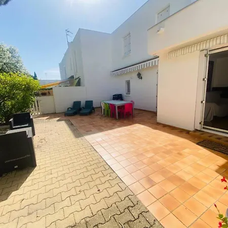 5mn Mer, 8pers, 100m2, Grande Terrasse, Clim